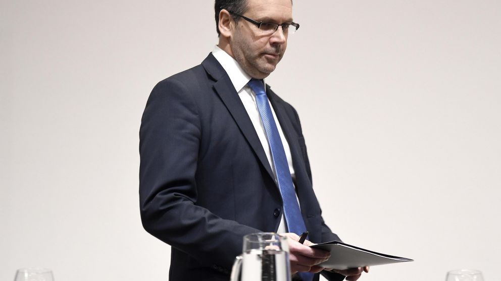 Sandleris anunci� que el Central continuar� utilizando reservas para contener al d�lar