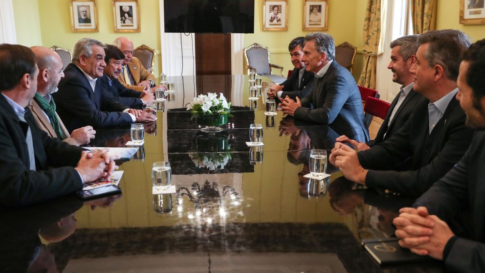 La última foto entre el campo y el Presidente