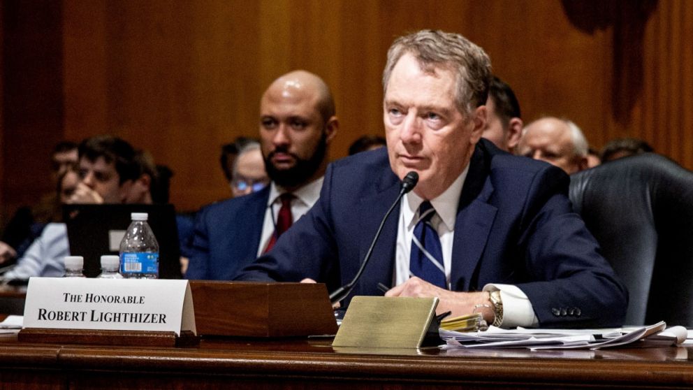 La oficina de Robert Lighthizer anunció la suspensión del aumento arancelario