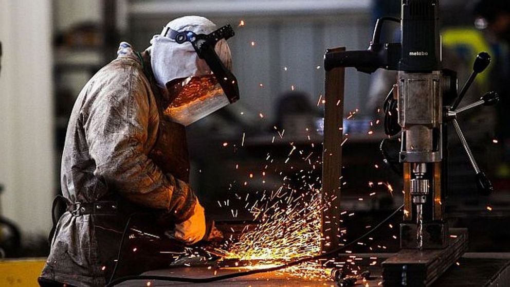 En términos desestacionalizados, en marzo la baja fue de 6,1% en relación a febrero