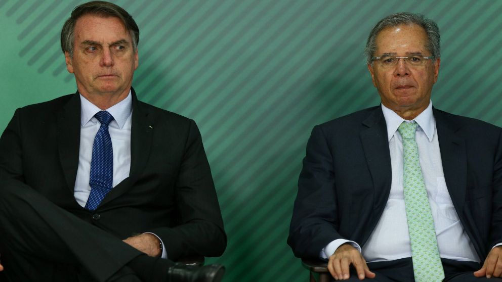 Bolsonaro y Guedes, su ministro estrella, no logran que despegue la economía brasileña