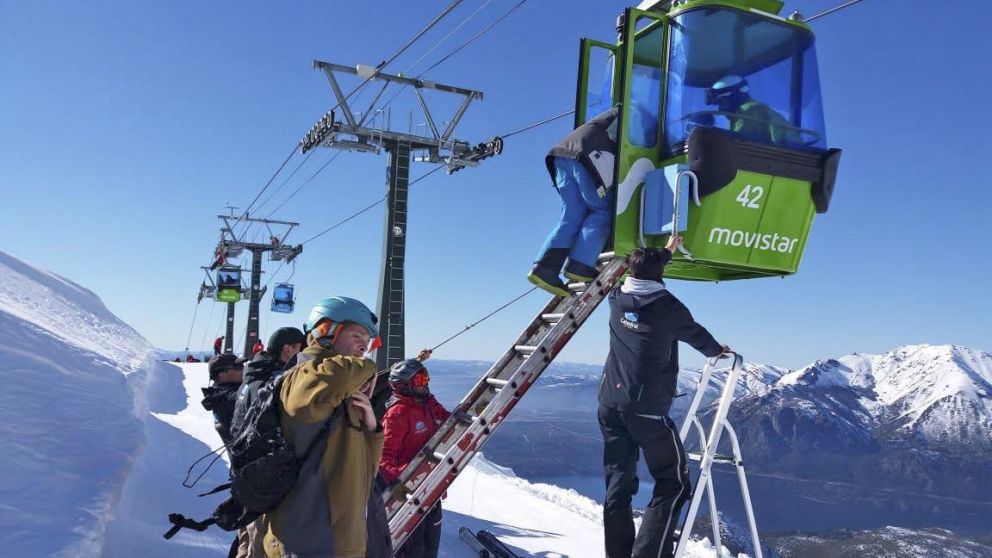 Una imagen del rescate en el teleférico