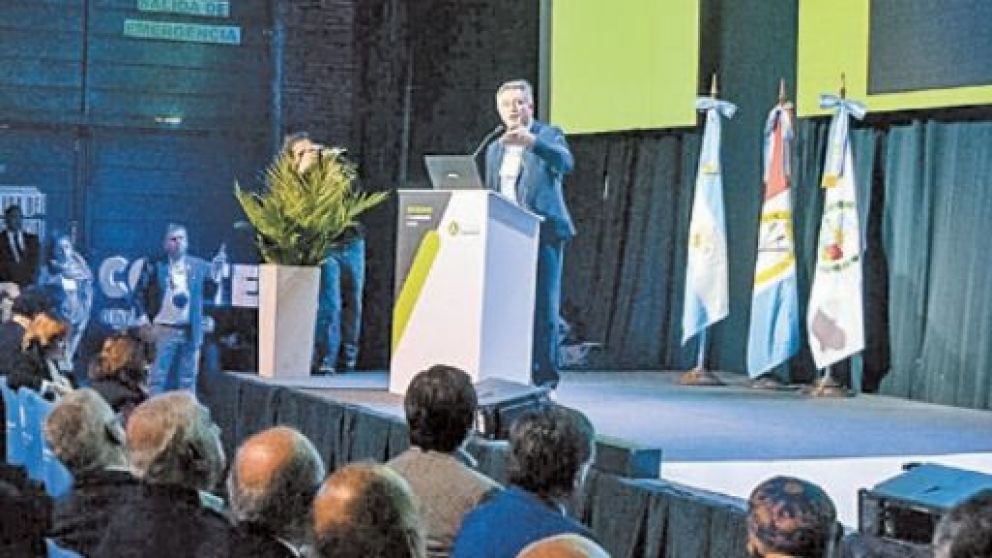 El funcionario, jerarquizado en el cargo