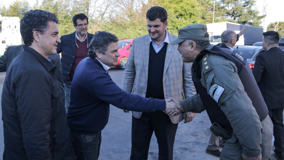 El candidato a intendente de San Martín, Santiago López Medrano, recibió el apoyo del intendente de Vicente López, Jorge Macri, y del secretario de Seguridad de la Nación, Eugenio Burzaco.