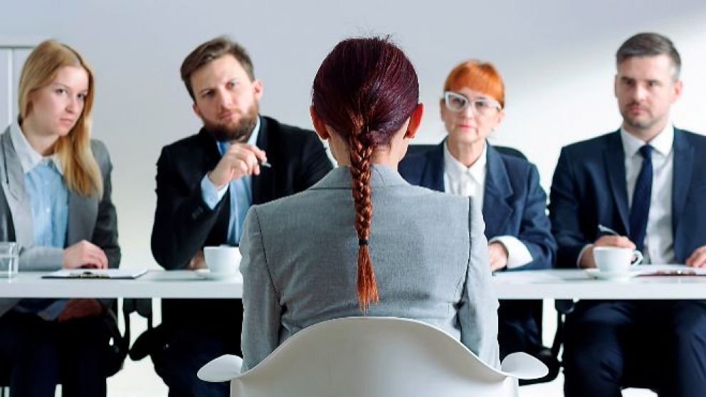 La tasa de desempleo juvenil es de 27%