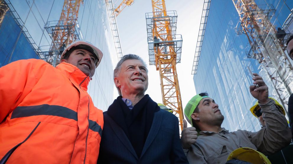 Mauricio Macri recorri� las obras del Complejo Administrativo que se est� realizando en Corrientes