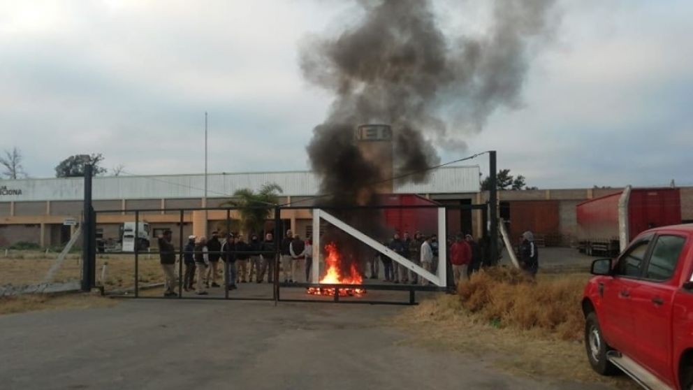 La fábrica Neba en crisis