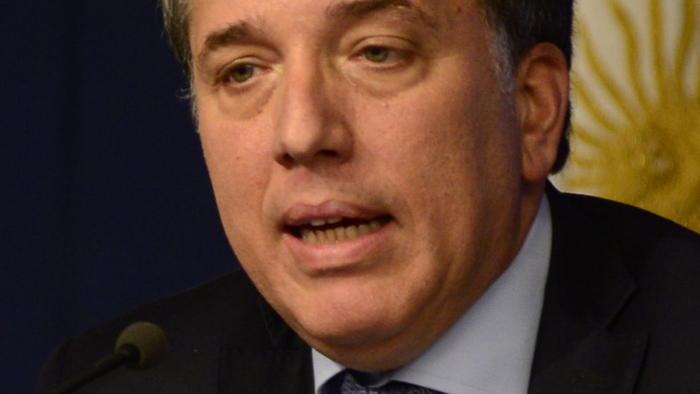 Pese al paquete de campaña, la economía no levanta cabeza