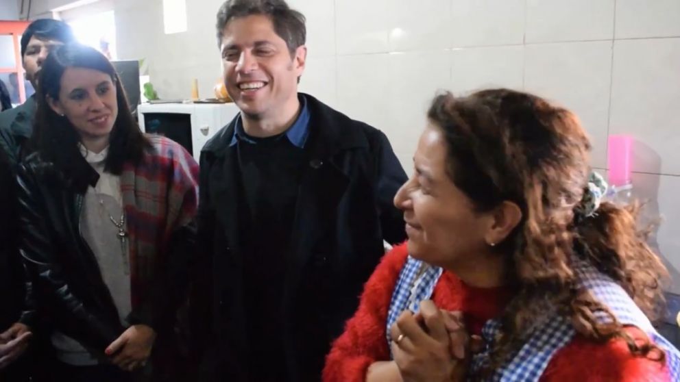 "Este frente incluye a todos", remarcó Kicillof luego de una recorrida por merenderos populares