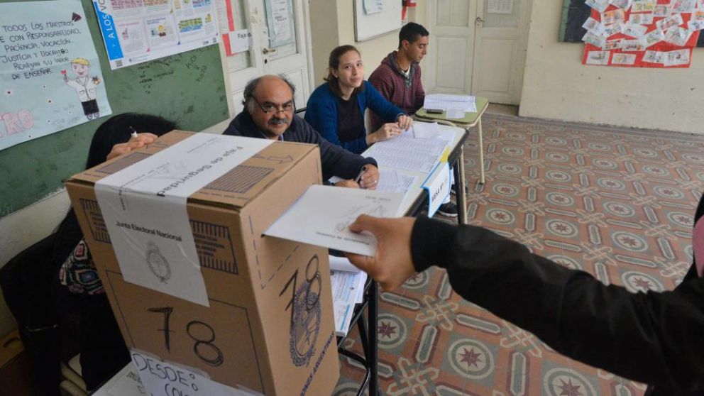 "Somos convidados de piedra en esta fiesta", advierten desde el justicialismo