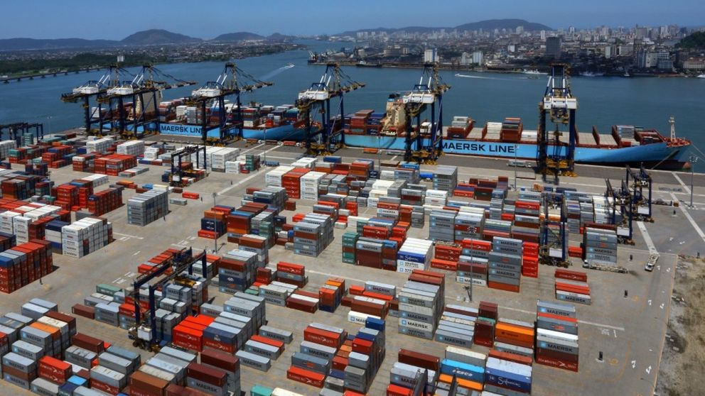 Los principales productos exportados se encuentran porotos de soja, carne bovina, camarones y langostinos, entre otros