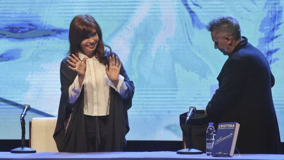 Cristina Kirchner remarcó que los productos "pindonga y cuchuflito" vienen de "las grandes marcas cuando deciden darte algo de menor calidad"