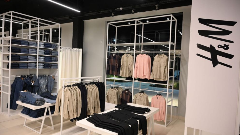 H&M suma ropa para niños y triplica la cantidad de prendas para adultos