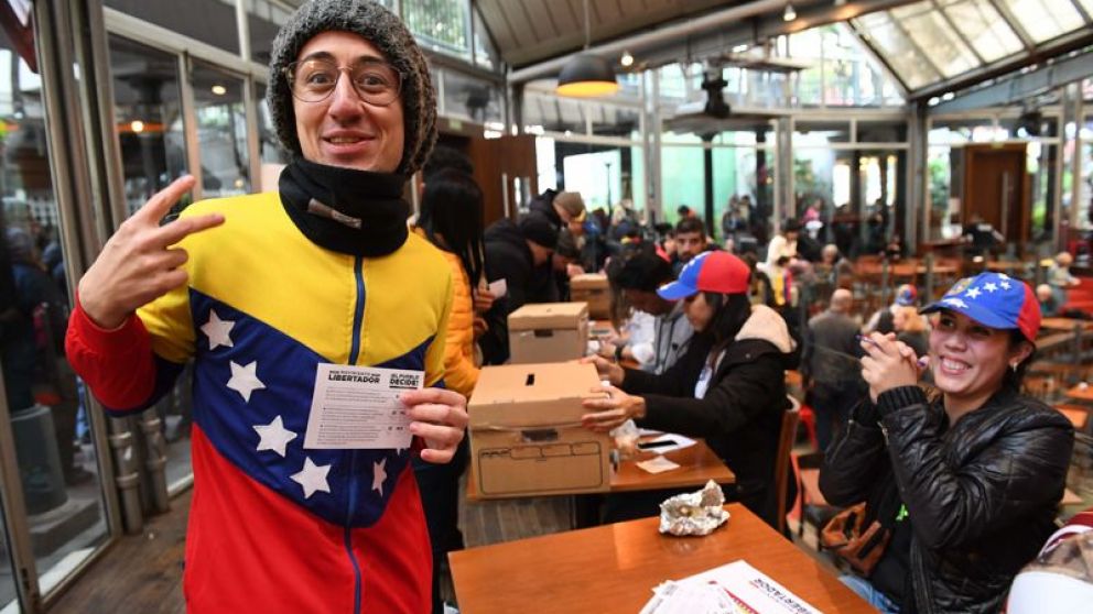 Los nuevos inmigrantes venezolanos tendrán un perfil educativo menos calificado y, por lo tanto, generarán más competencia en el mercado laboral