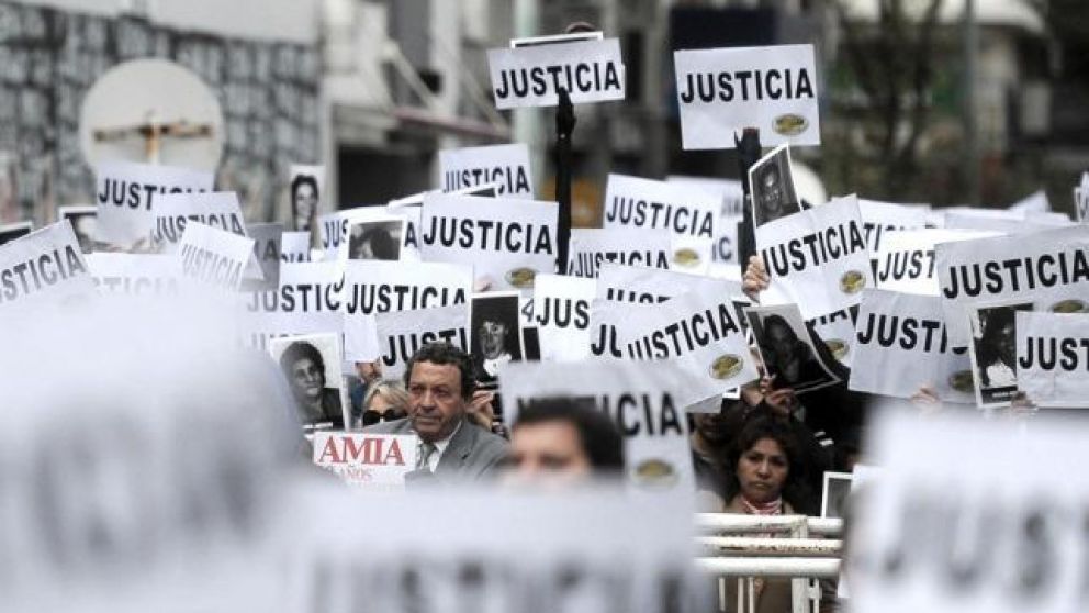 Se orden� el congelamiento de activos