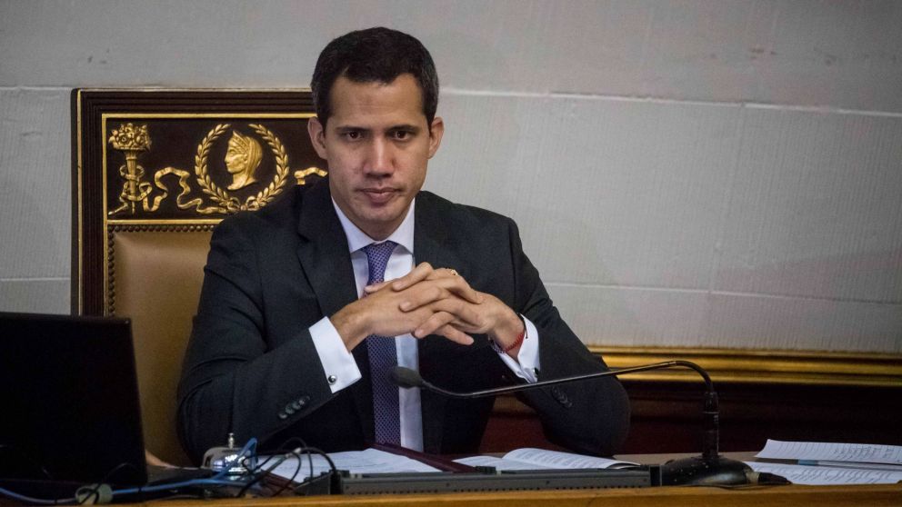 El parlamentario busca mantener la tensión política