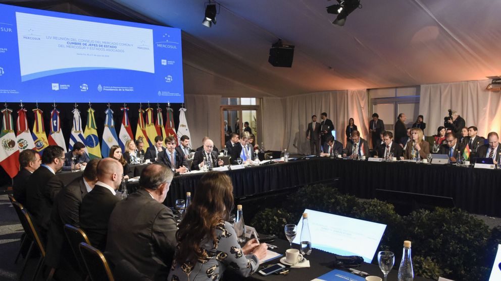 El canciller Faurie encabezó la reunión con sus pares