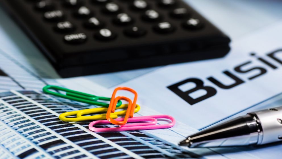 La otra cara del super�vit fiscal: salarios e inversi�n productiva por el piso