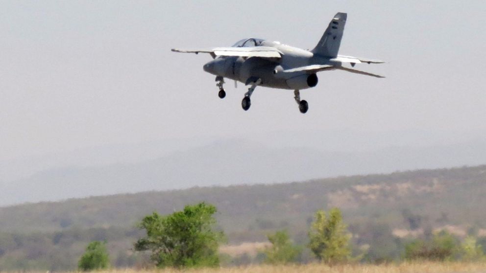 El Pampa III es un avión de entrenamiento básico-avanzado que produce Fadea en Córdoba