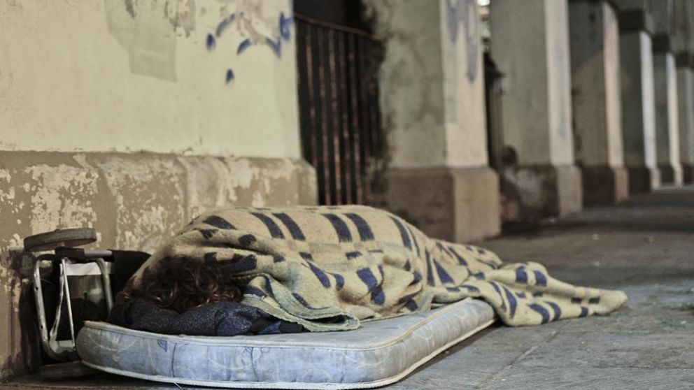 Hay más de 7.000 personas viviendo en las calles de Buenos Aires