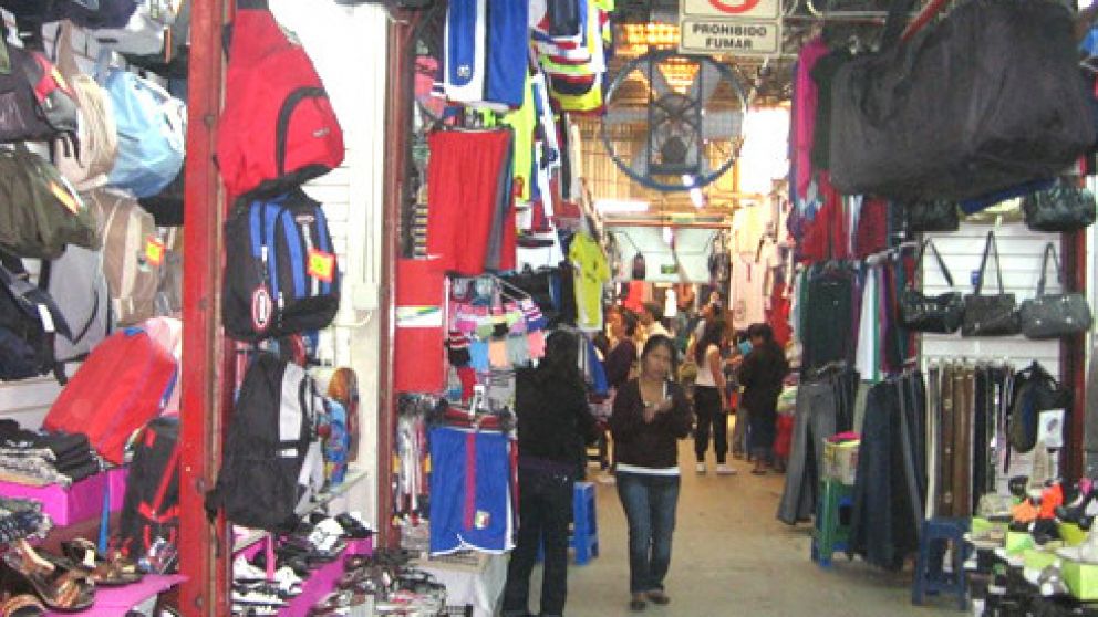 La pérdida del salario posterga la compra de ropa