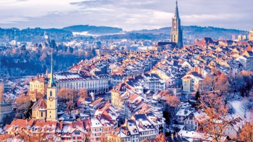 Suiza, en el primer puesto, se destaca por su estabilidad pol�tica y econ�mica. Singapur, por los servicios para los chicos