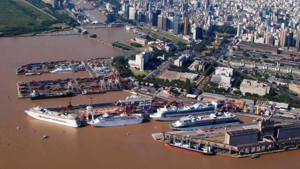 Paro en todas las terminales del Puerto de Buenos Aires