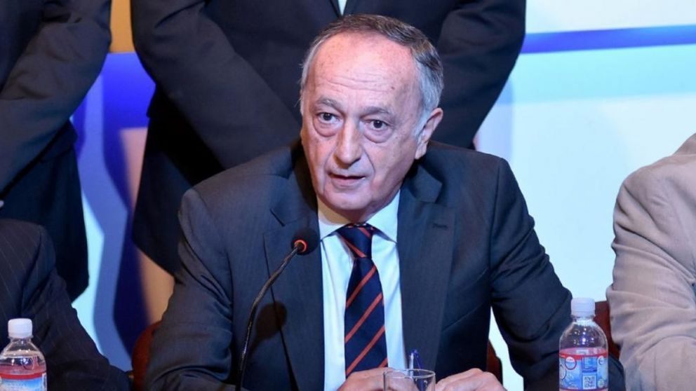 Acevedo se diferenció de las críticas al acuerdo interbloques de parte de otros dirigentes de la UIA