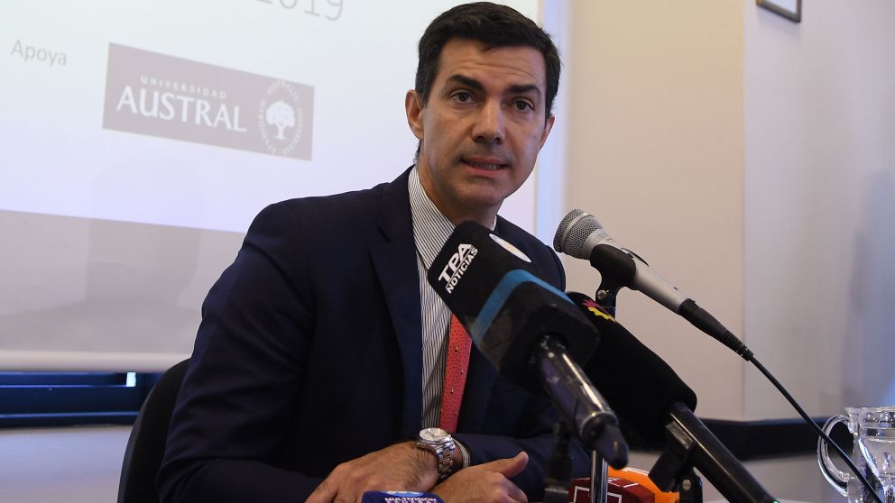 Urtubey busca mantener viva la tercera vía