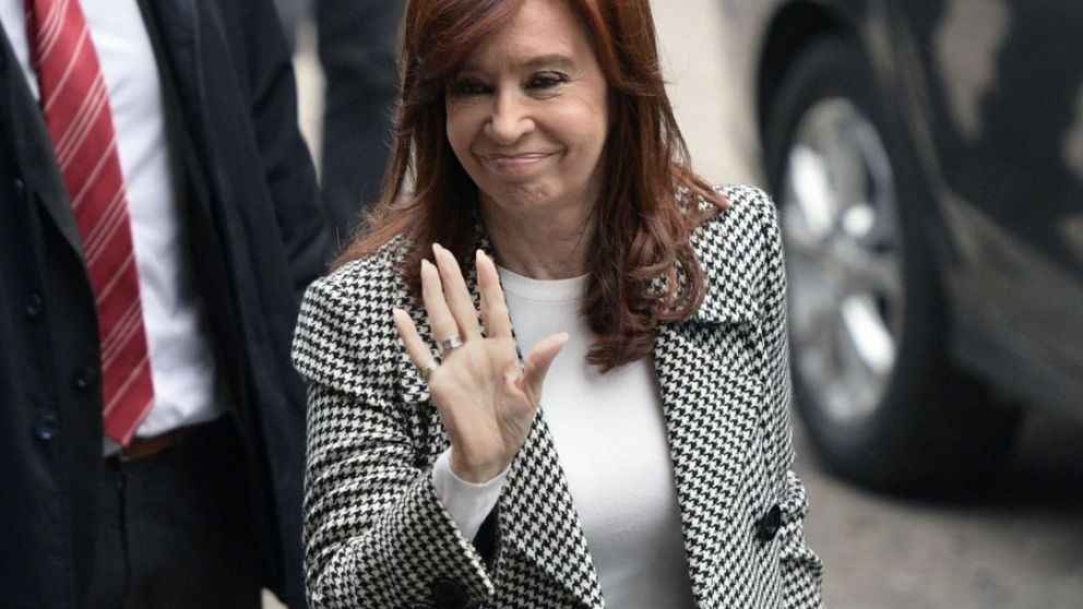 Cristina viaja a Cuba para encontrarse con su hija Florencia