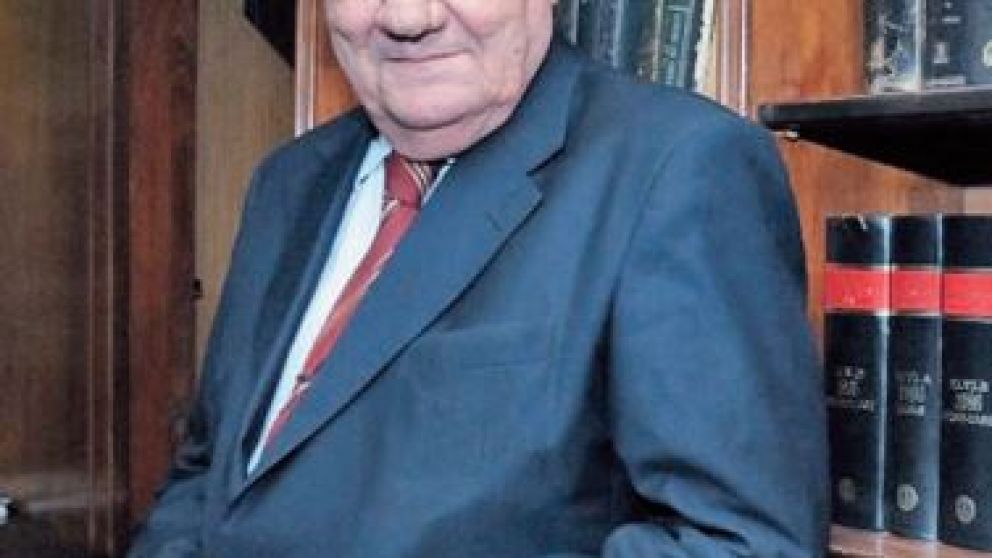 “La mayoría de mis novelas están influidas por mi actuación como juez”