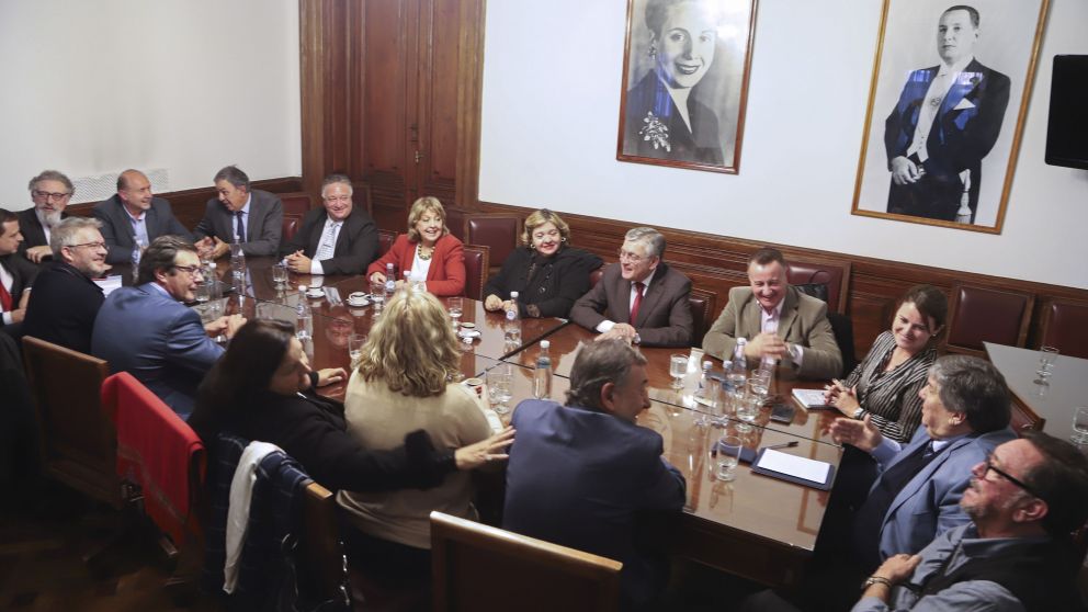 El bloque artitulará con el FpV pero mantendrá independencia