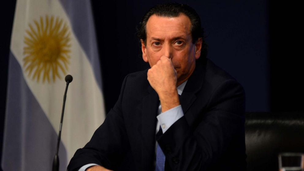 Sica: "No hay ninguna evaluación todavía con respecto al aguinaldo"