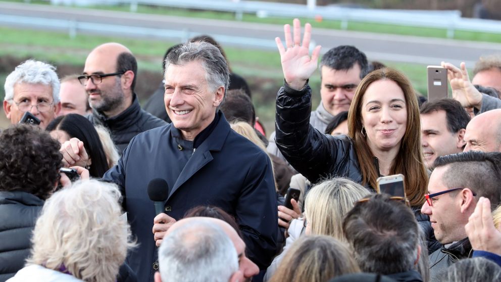 Macri y Vidal recorrieron obras de la ruta 7 en San Andrés de Giles