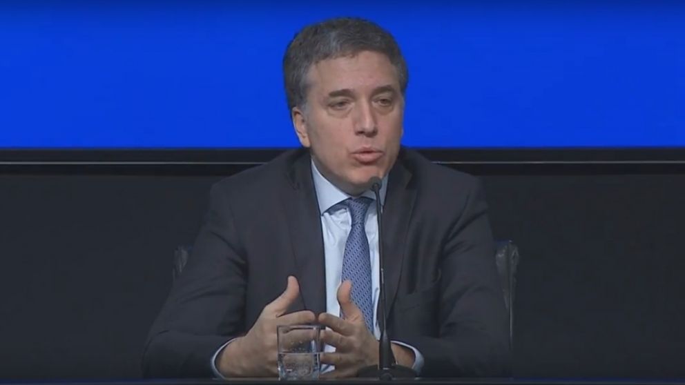 Dujovne realiza en Nueva York reuniones que no fueron informadas oficialmente