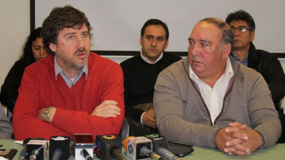 Cremonte tildó de antigua la posición de los empresarios