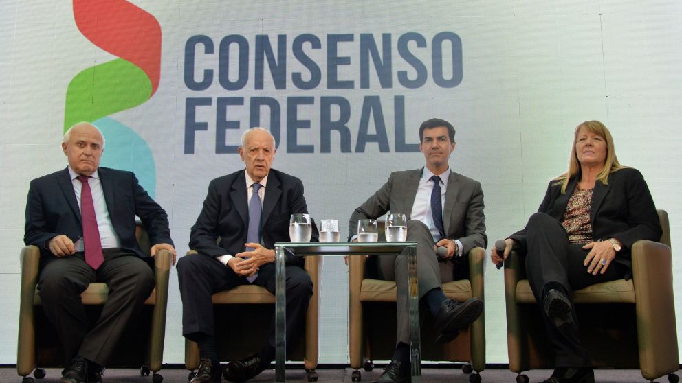 Los candidatos aseguraron que cada distrito definirá sus listas