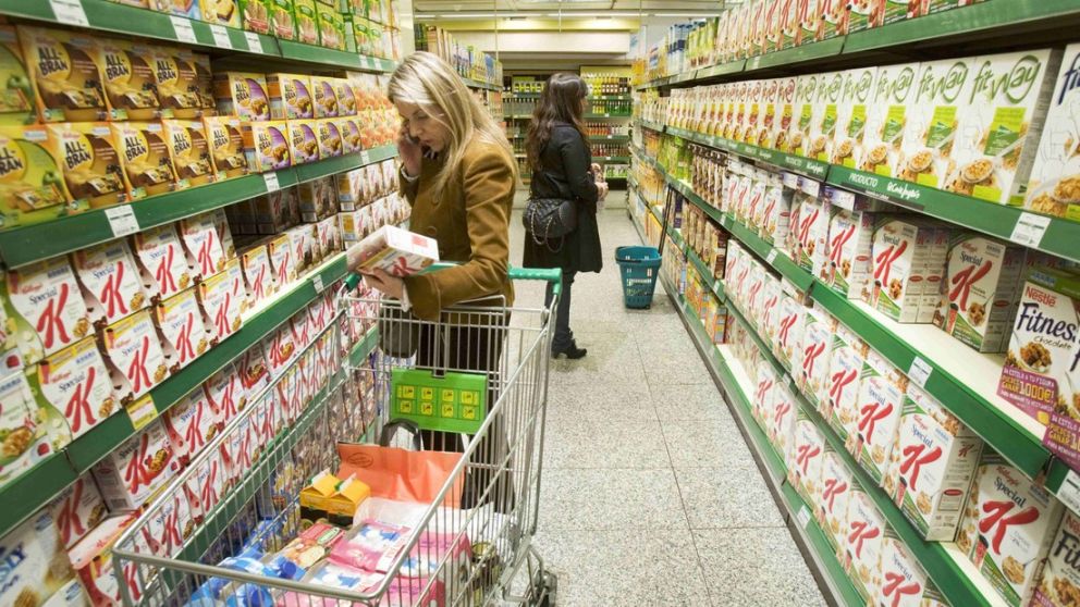 Según Ecolatina los precios de los alimentos y bebidas aumentarán por debajo del Nivel General