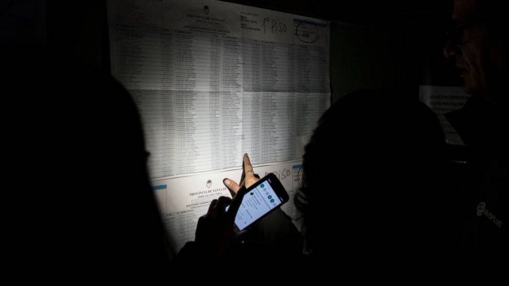 Las elecciones pudieron desarrollarse con cierta normalidad pese al apagón del domingo