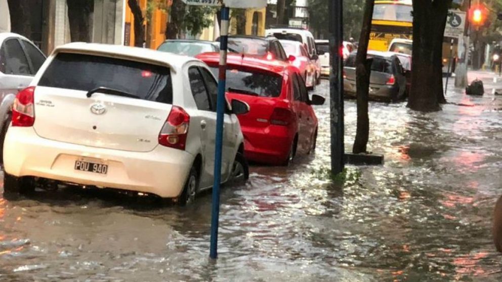 La lluvia generó inconvenientes en varios centros urbanos
