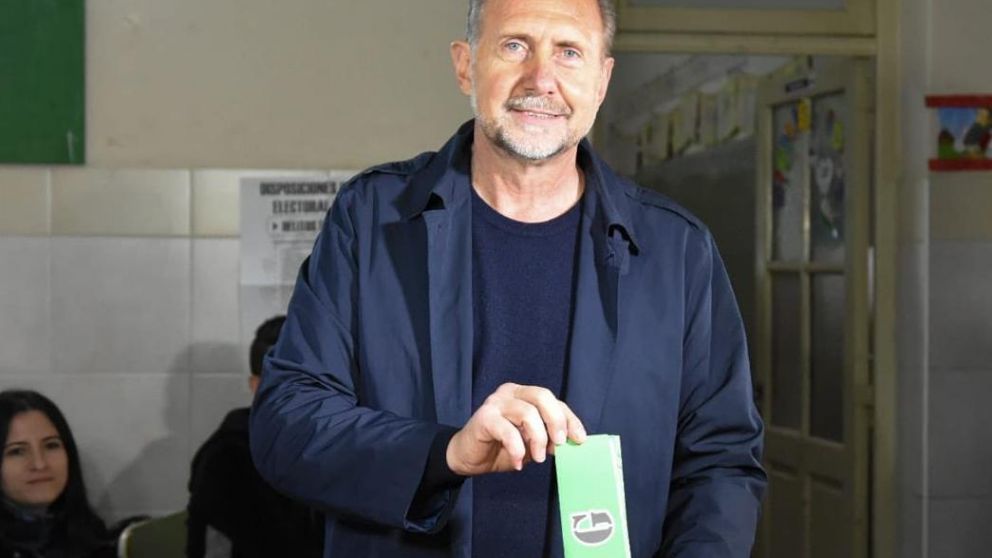 Perotti devolvió la conducción provincial al PJ tras 12 años de socialismo