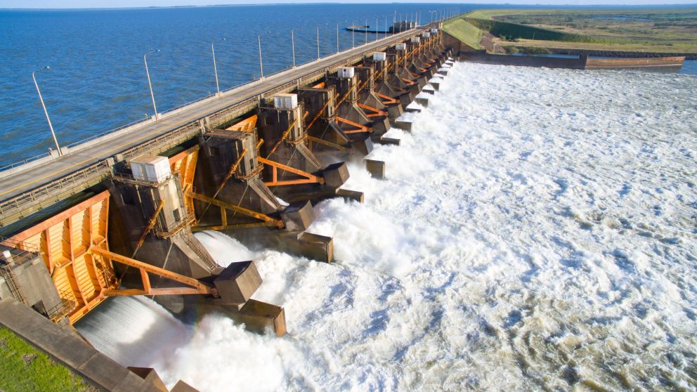 El apagón se produjo por una falla en el sistema de transporte de Yacyretá