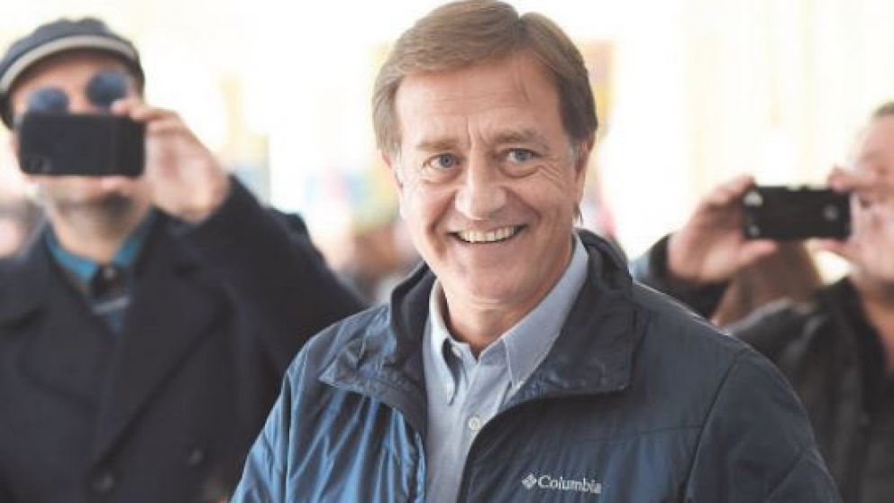 Su�rez qued� encaminado para suceder a Cornejo