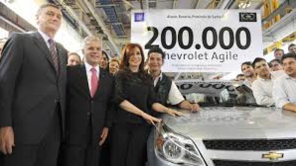 Cristina utilizó el caso de GM para defender la política industrial de su gobierno