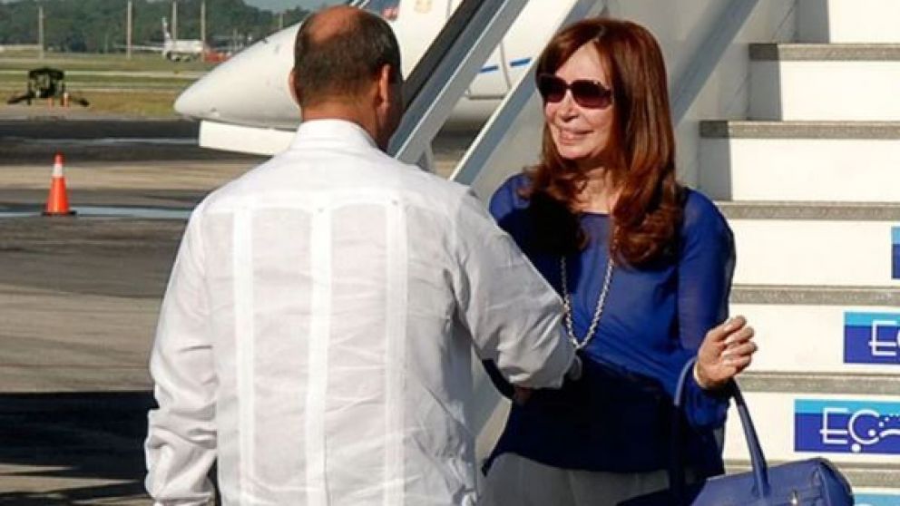 A mediados de marzo, Cristina Fernández de Kirchner realizó su primer viaje a Cuba