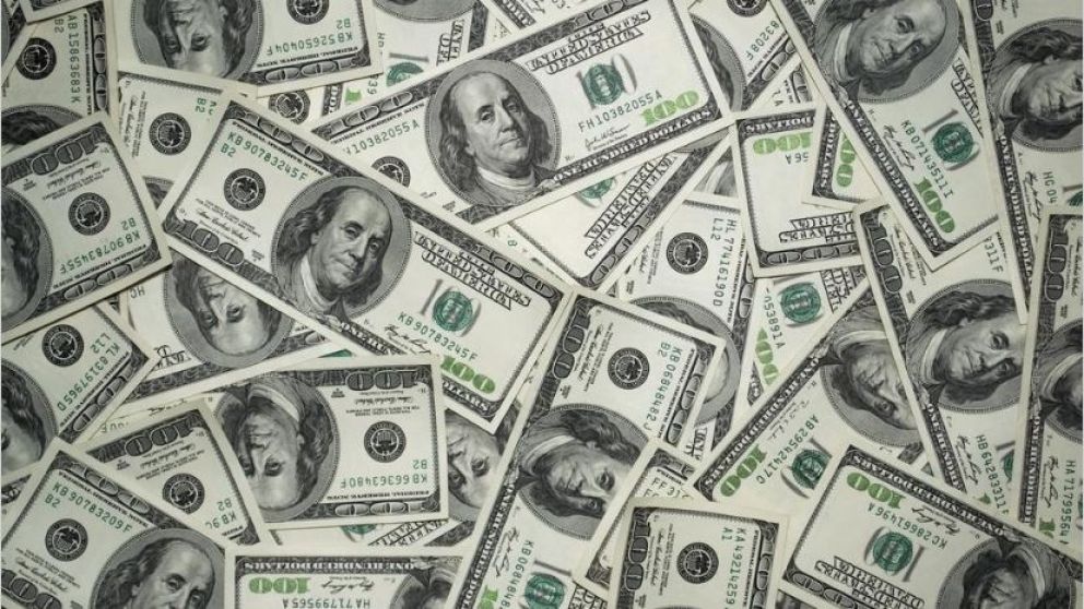El dólar trepó 10,7% y pulverizó el carry trade, pero esperan revancha de corto plazo