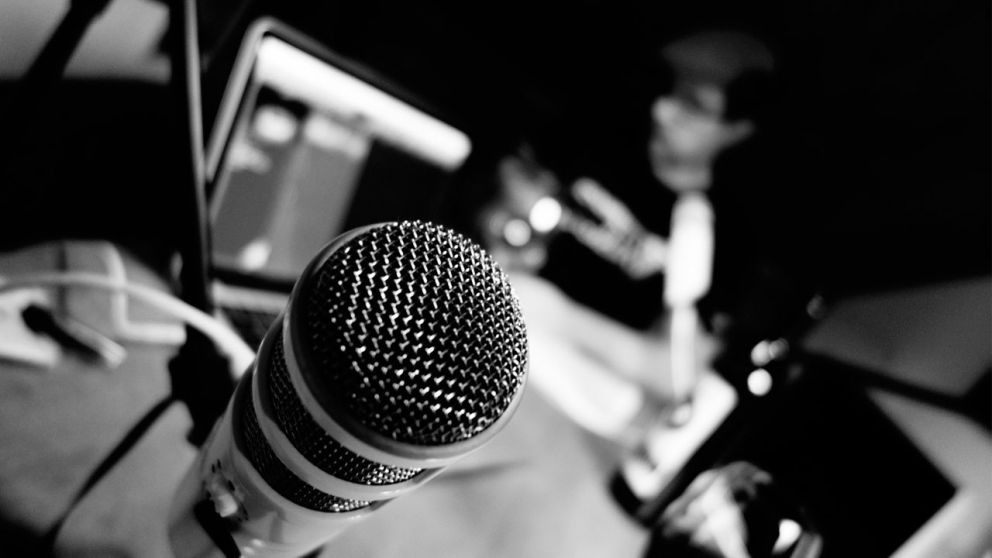 Las empresas buscan la mejor forma de monetizar los podcasts