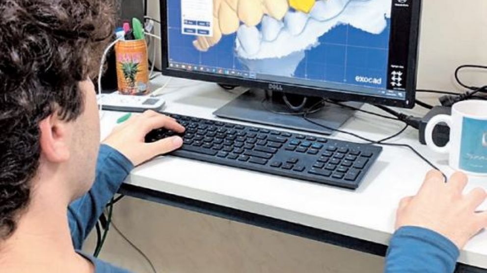 Los software se fueron perfeccionando para cada actividad profesional