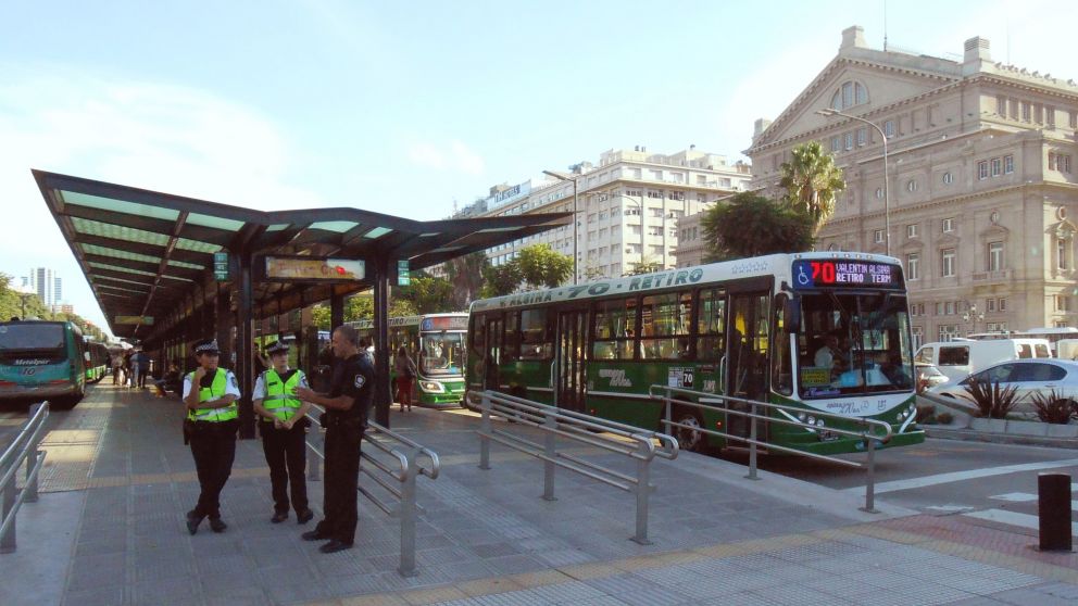 El Gobierno anunció congelamiento hasta fin de año de energía y transporte