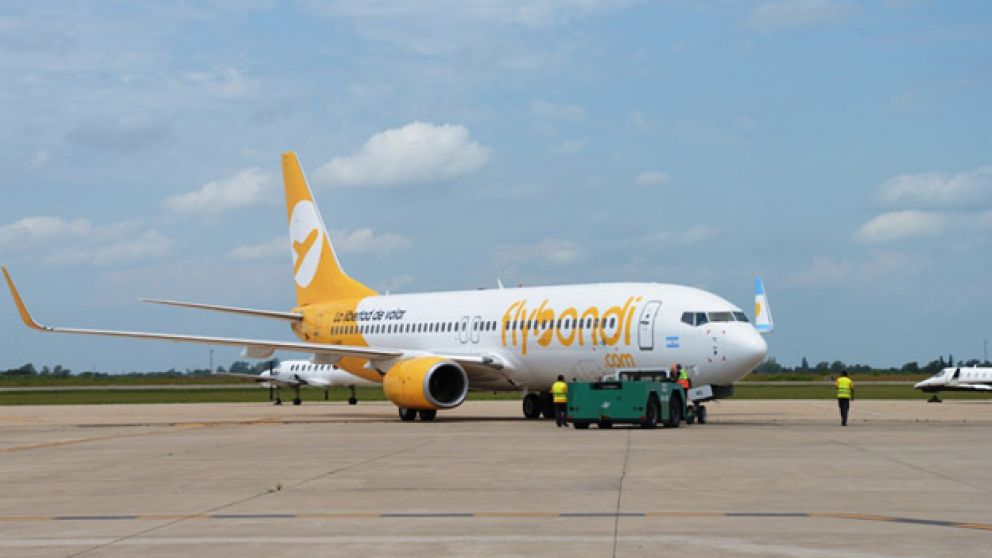 Santa Fe destina 4 millones de pesos para que Flybondi opere en Rosario